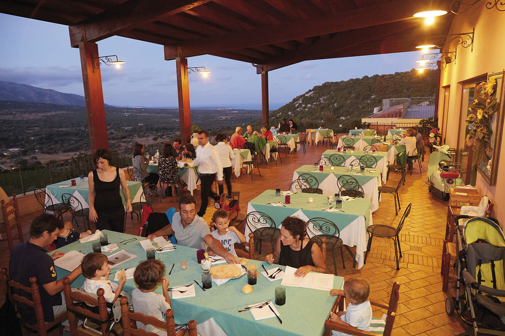 Hotel Ispinigoli Доргали Екстериор снимка